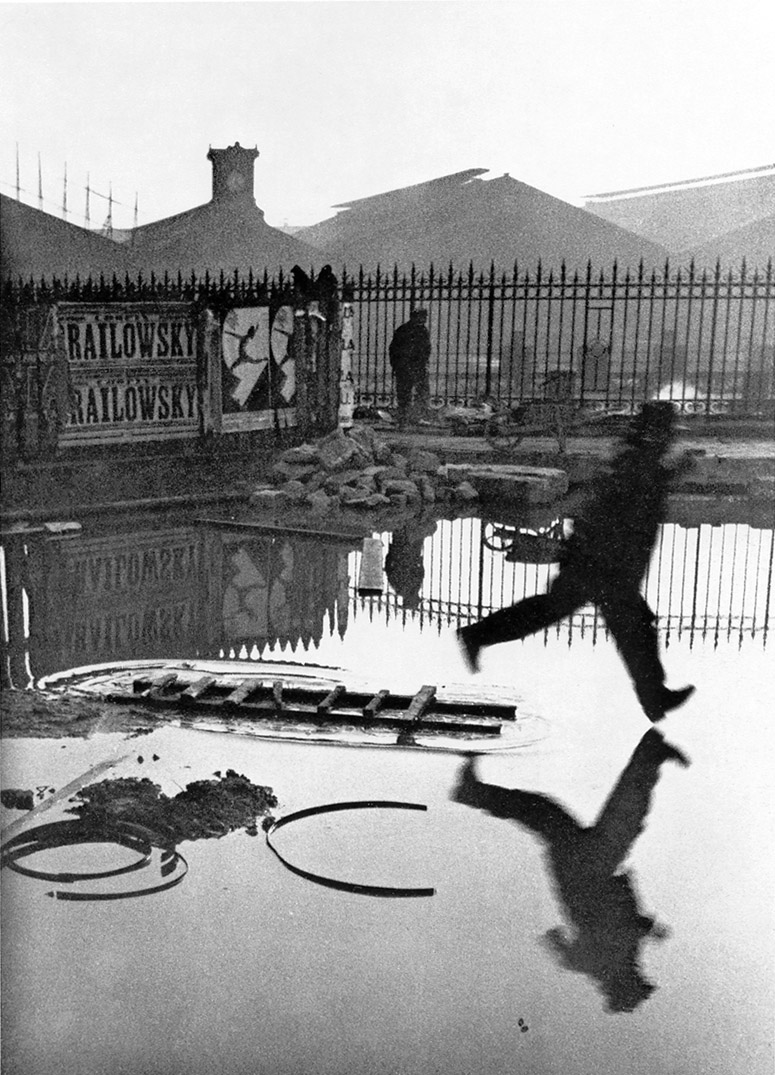Detrás de la Gare Saint-Lazare · HCB · 1932