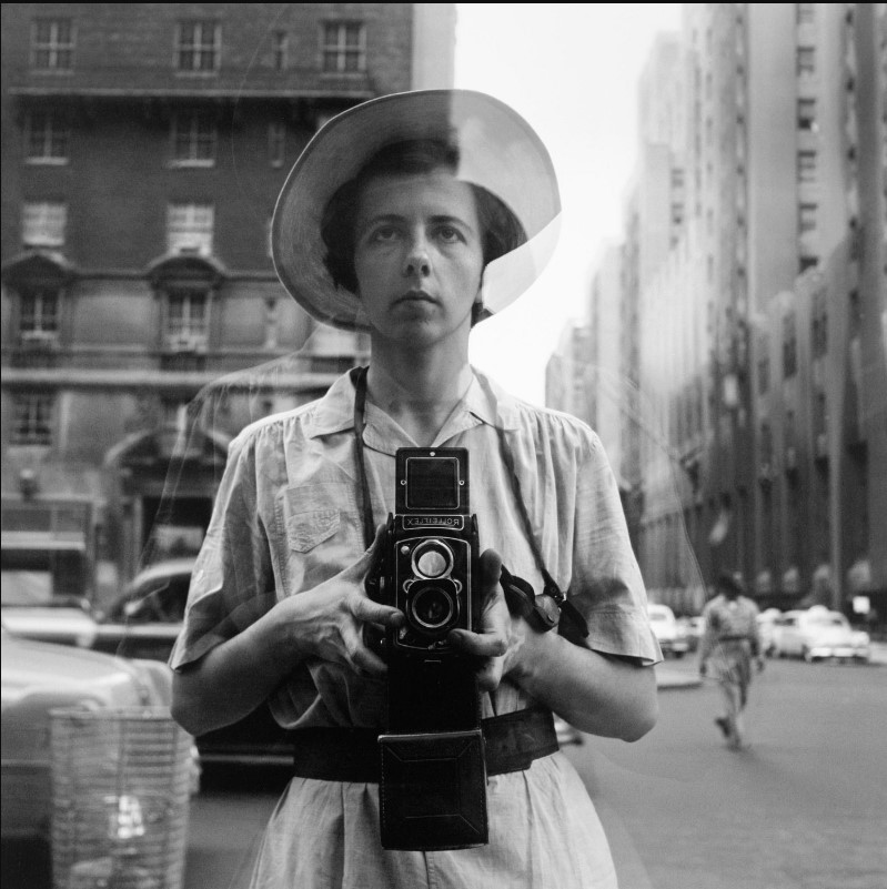 Autorretrato · Vivian Maier · c. 1955